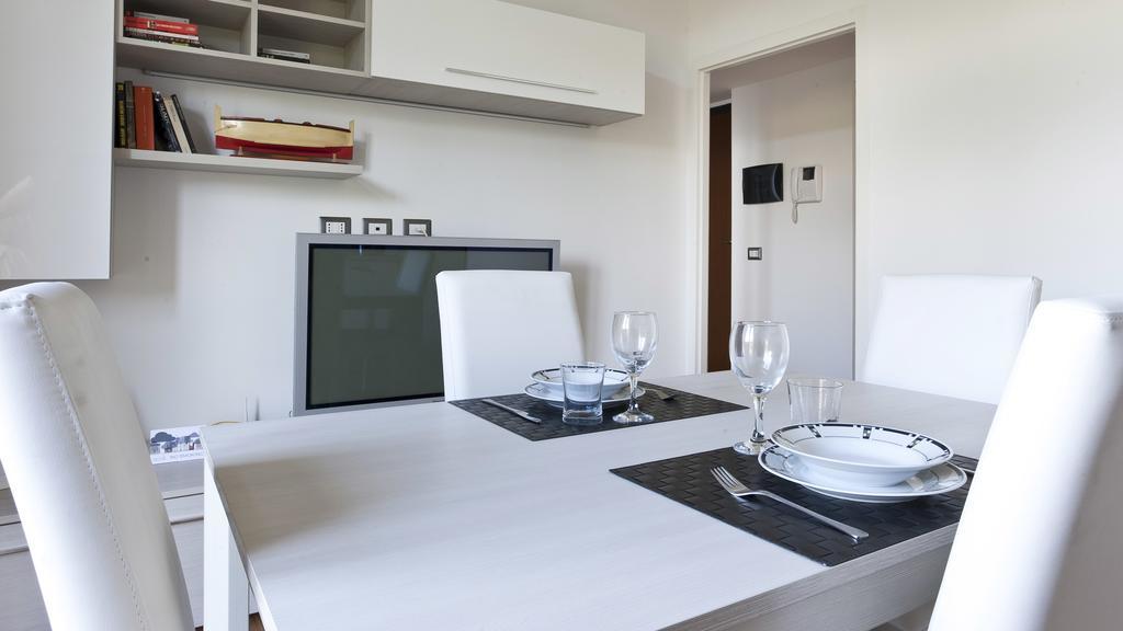 Italianway-Piazza Firenze Apartment Milano Exterior foto